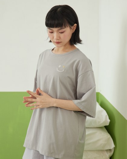 ◢g+微笑素色圓領T恤睡衣(三色)