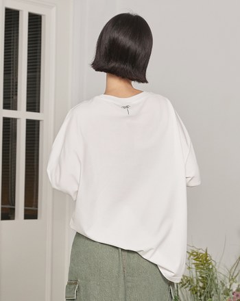 蕾絲植物繡花寬版T恤(兩色)